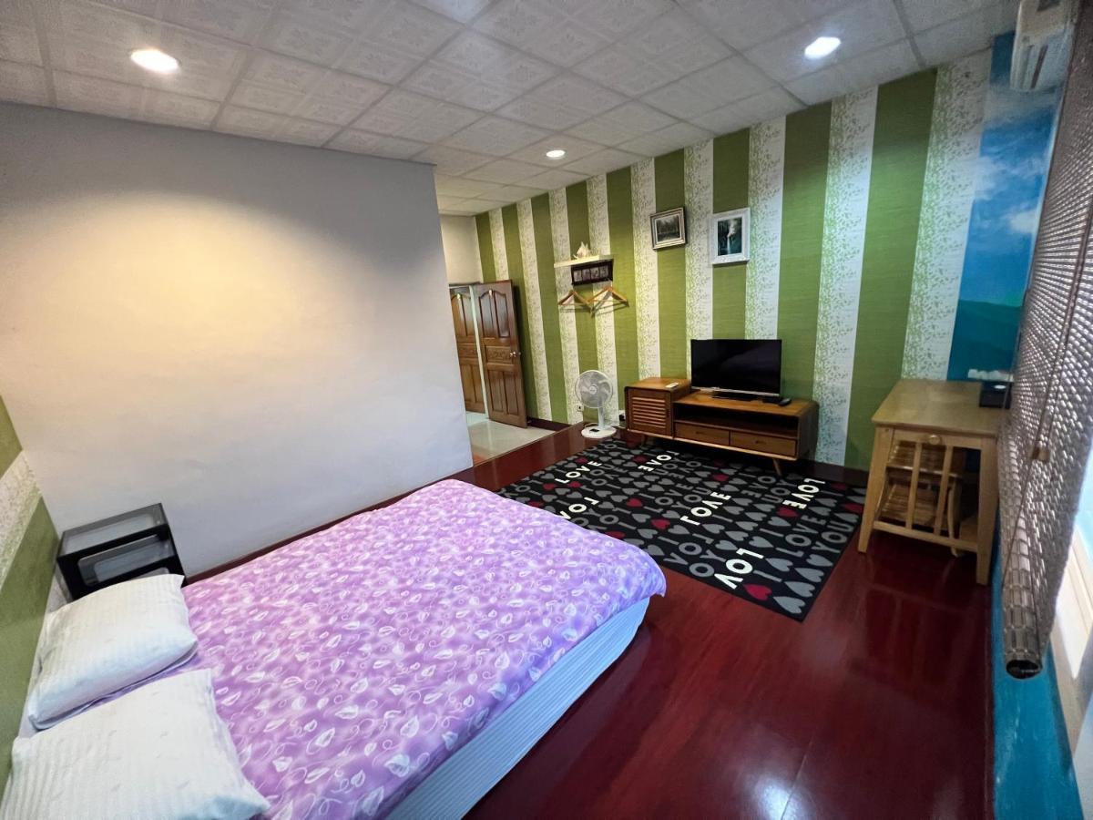 Golden Flower Homestay Юли Екстериор снимка