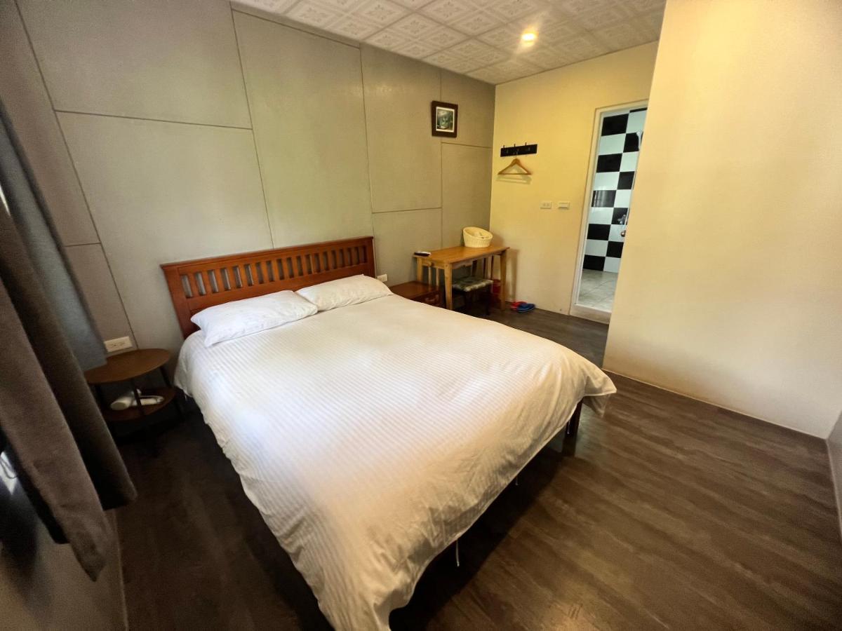 Golden Flower Homestay Юли Екстериор снимка