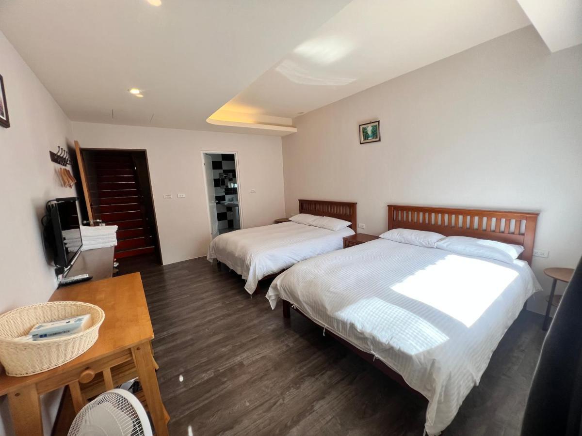 Golden Flower Homestay Юли Екстериор снимка