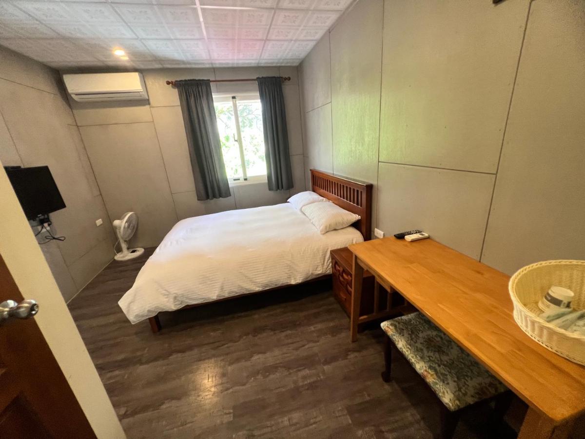 Golden Flower Homestay Юли Екстериор снимка